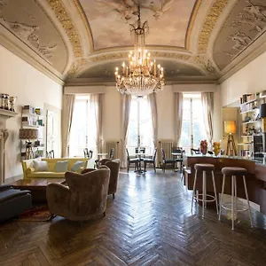 adastra-suites.it-tuscanyhotel.com/