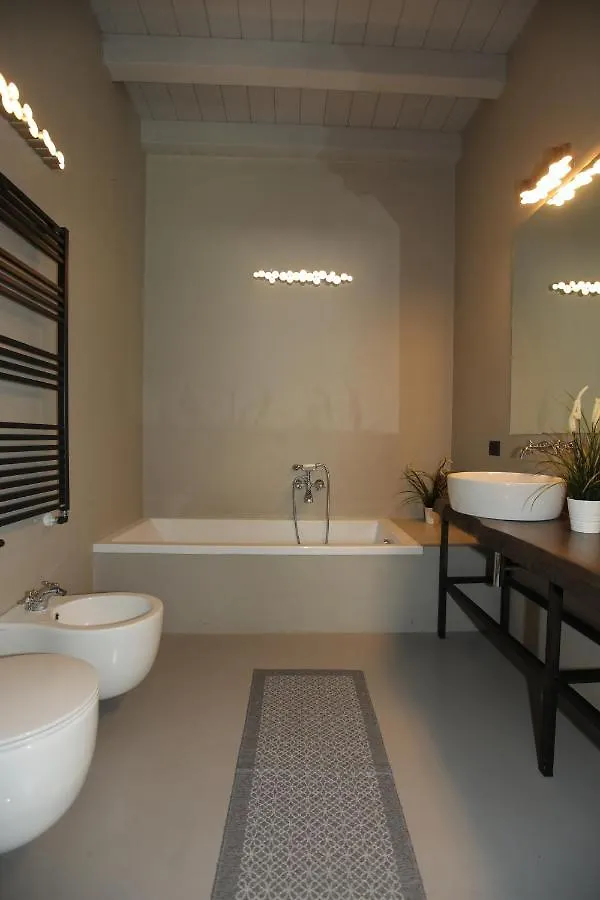 *** Bed & Breakfast Bed and Breakfast Loft Navigli With Private Garden Milano Italia