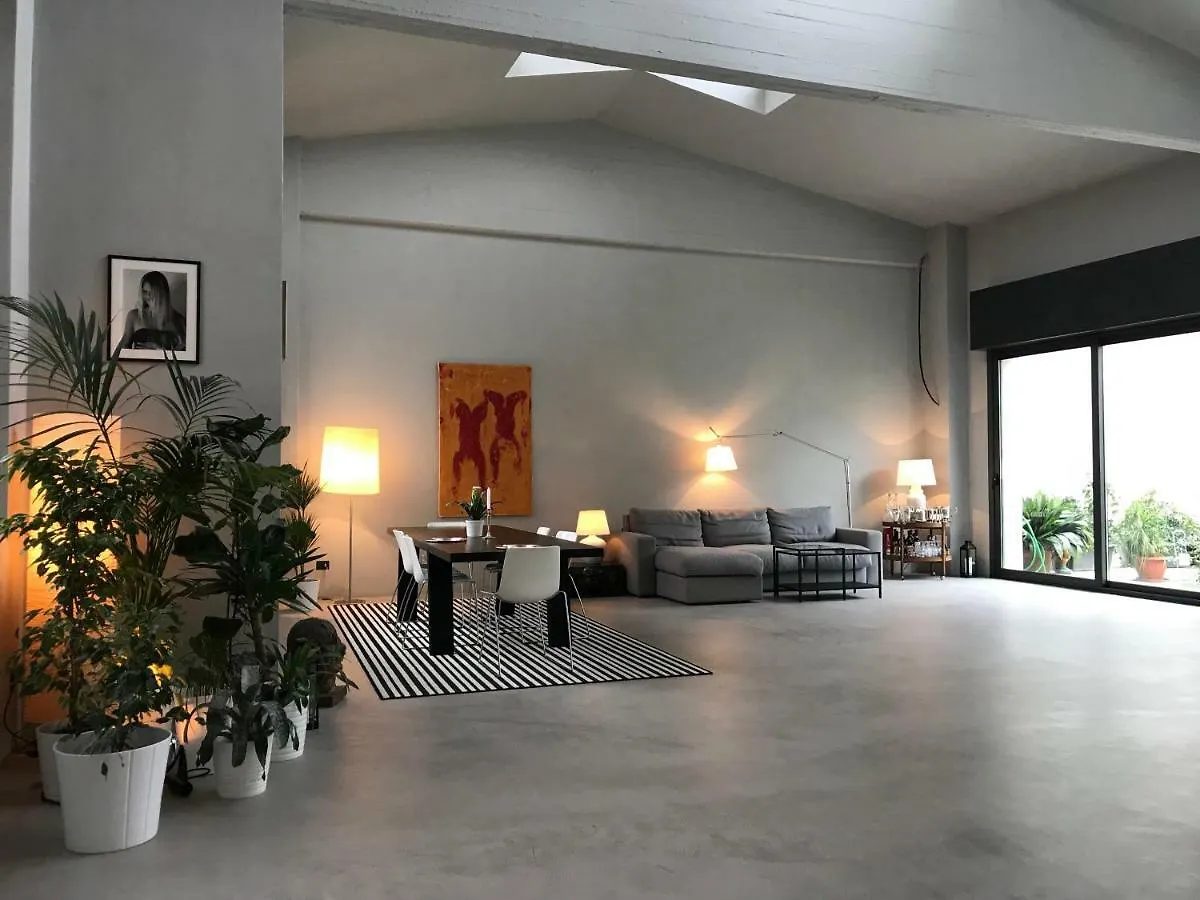 Bed and Breakfast Loft Navigli With Private Garden Milano